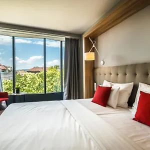 Hotel Up, Budapešť